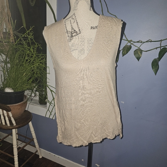 Babaton Tops - Babaton linen shirt